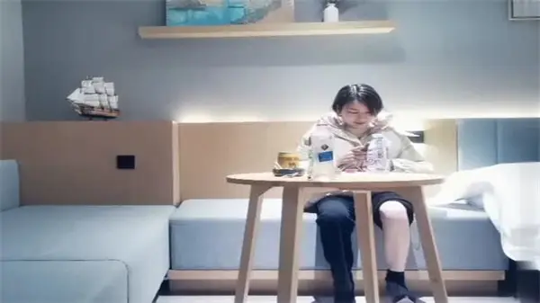 文轩探花绝色嫩妹，浅笑媚眼勾魂夺魄！