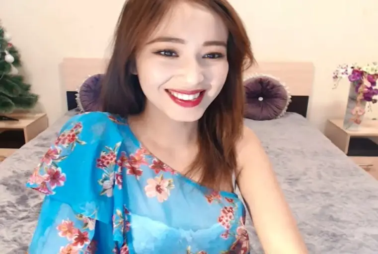 神正!皮肤白皙身材又好性感女主播随便诱惑都可以让肉棒硬梆梆-7
