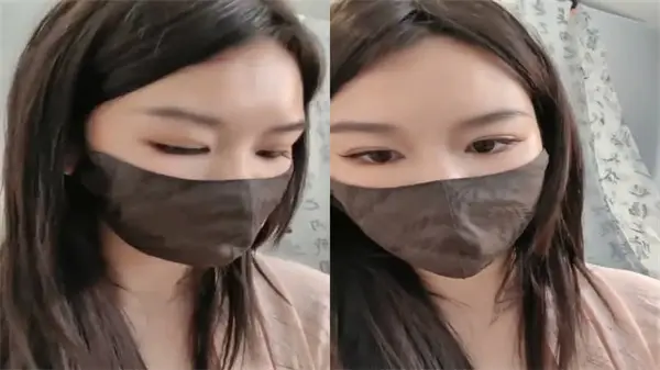 黑丝苗条妹淫声浪语挑逗互动，骑乘上位假阳具自慰高潮喷涌