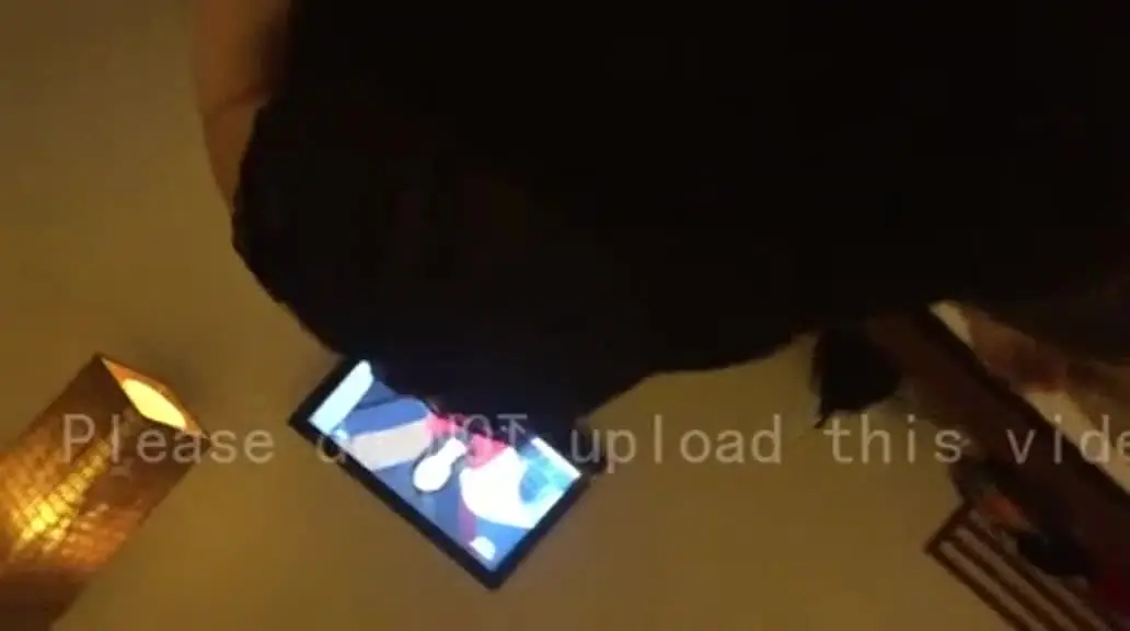 我的小老婆就是骚！其在我身上不断上下晃！让我进入最深处再不停求饶