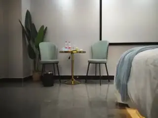 【91第一深情也叫日久深情】，高端外围 经骨好软的妹子 仙丹加持 凹腿狂操 两回合