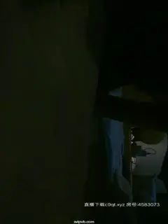 春药大师【晓可耐】风骚少妇点评各种神油、伟哥、玛卡、催情药，亲自试吃后受不了，叫个美团外卖，自慰勾搭，无套插入，看来春药效果不错