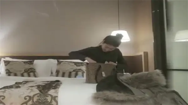 【蜜桃臀小恶魔】李寻欢颜值身材双杀｜盐系甜美随时切换｜后入视角极品肉体震颤