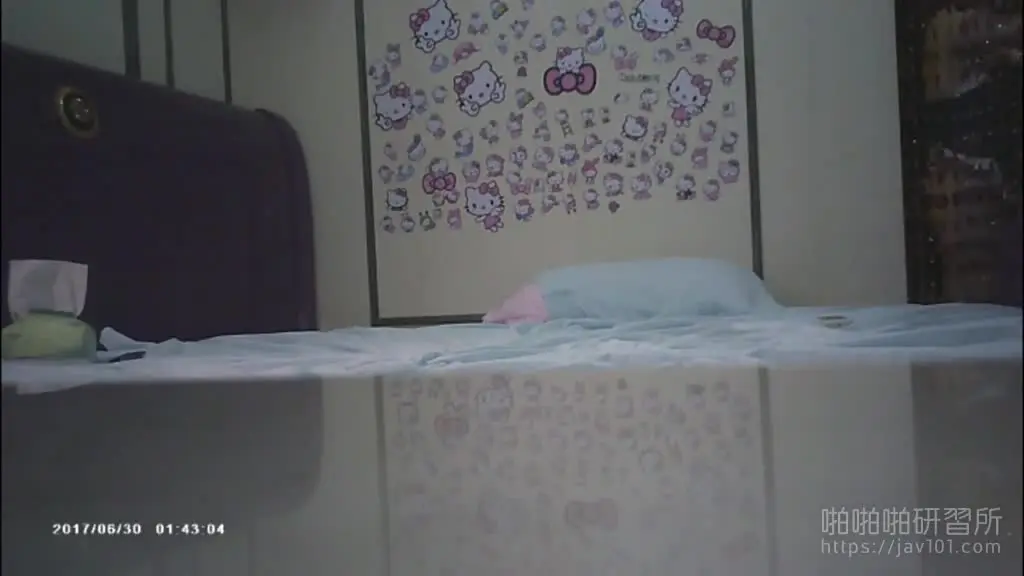 巨乳肥臀小肉妹主动邀约先女僕装来一发， 换上学生服在肏到不知天昏地暗