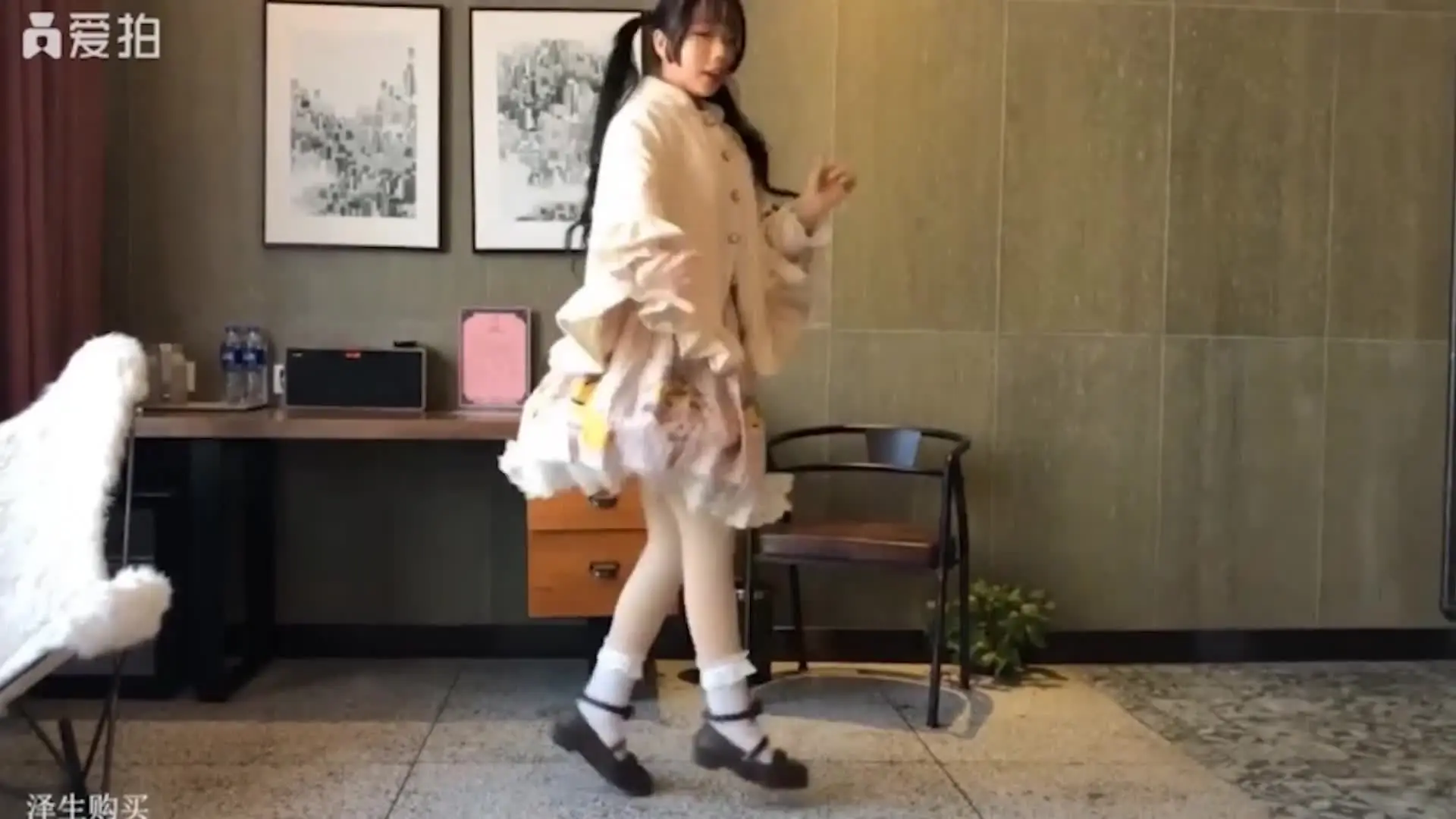 最新网曝事件B站很火的舞蹈区双马尾可爱美少女浆果儿全裸宅舞才艺表演流出身材没得说多套制服装1080P原版