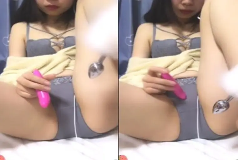 [中文主播外流]甜美主播娇喘淫声粉穴自慰大秀~白皙美乳浑圆柔软~双插露脸淫喊哥哥快开车了
