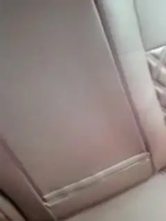 【最新大片】顺风车司机被漂亮嫩妹勾搭玩车震 妹纸超淫荡主动 无套直接插入一顿爆操 最后中出内射 完整版