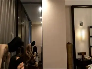 性感漂亮的黑丝美女回家后被尾随的歹毒按倒捆绑后撕破丝袜强行爆操(2)_20180604HGGBHSK3