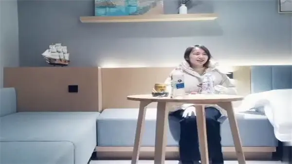 探花文軒激戰火辣嫩妹 蜜桃臀搖晃呻吟不斷濕成一片