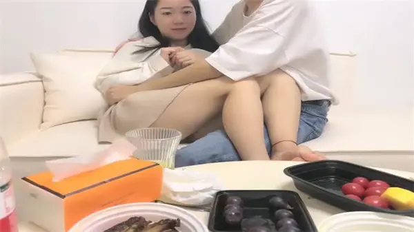 良家幼师初尝禁果！瘦猴探花全程偷拍初次约炮高清实录