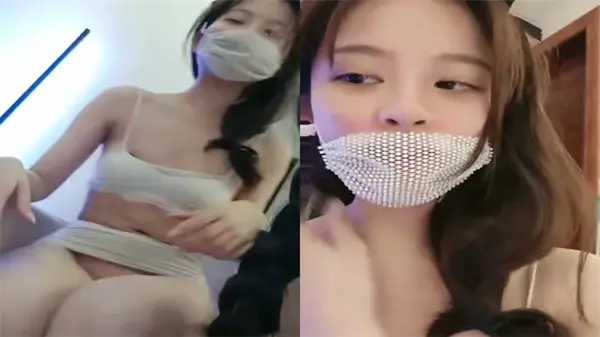 高跟黑丝骚母狗淫叫撩人，骑乘假屌狂操高潮喷水