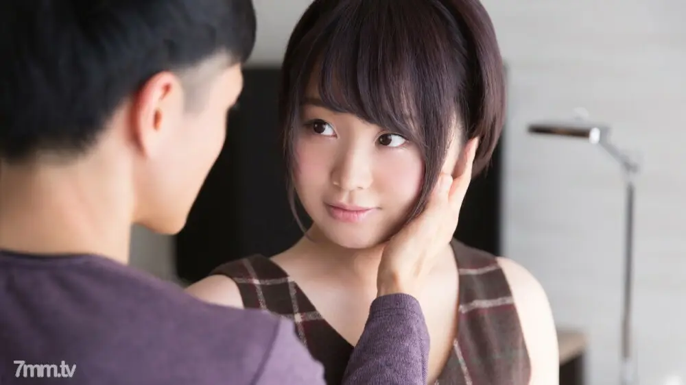 617-AKARI-01Akari带著可爱的笑容
