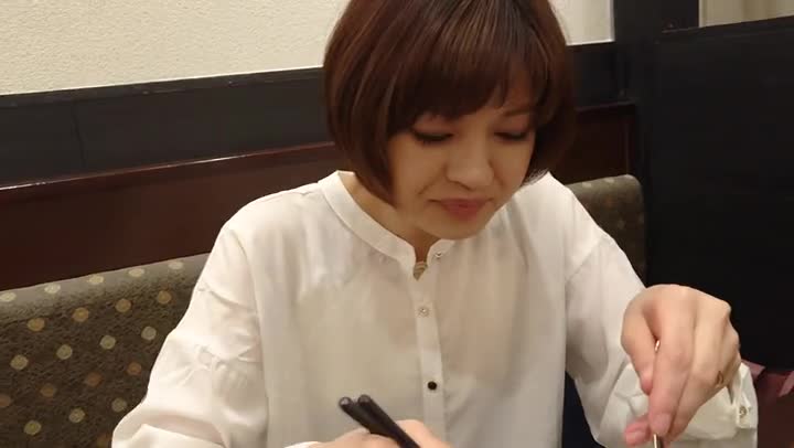 HMDNC-574 - 女優不詳某有名学校教師42歳のハメ撮り流出 美人でかっこいい、憧れの先生。息子と同じくらいの歳の元教え子と生ハメ不倫セックスに溺れる new