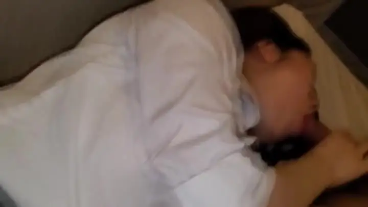 超美的大奶骚逼性爱视讯小鲜肉的舌头手指让熟女上了天