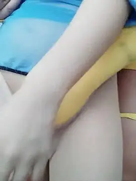 勾搭美团外卖小哥给小哥玩硬了无套直接插穴