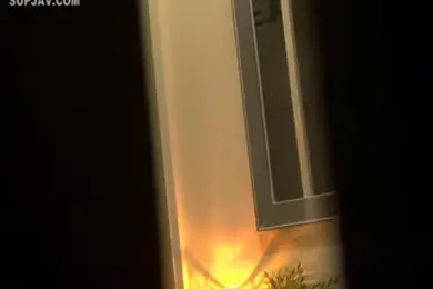 IPZ-842在東京某美容院被偷窺的照月杏裡AV女優被精油按摩召喚的始末-輝月杏梨