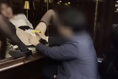 爆乳S級美人秘書--在辦公室內用我的精液幹到她懷孕-小穴被口交後潮吹了---
