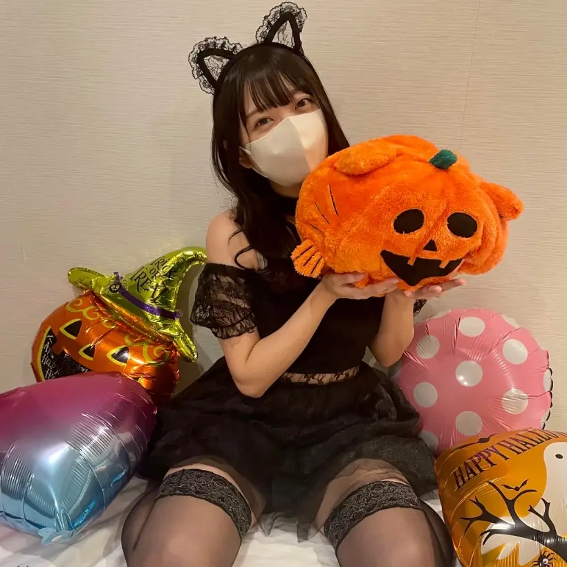 FC精品无码PPV_えりかちゃんとハロウィンしようナンパ待ちにも再チャレンジしてみました