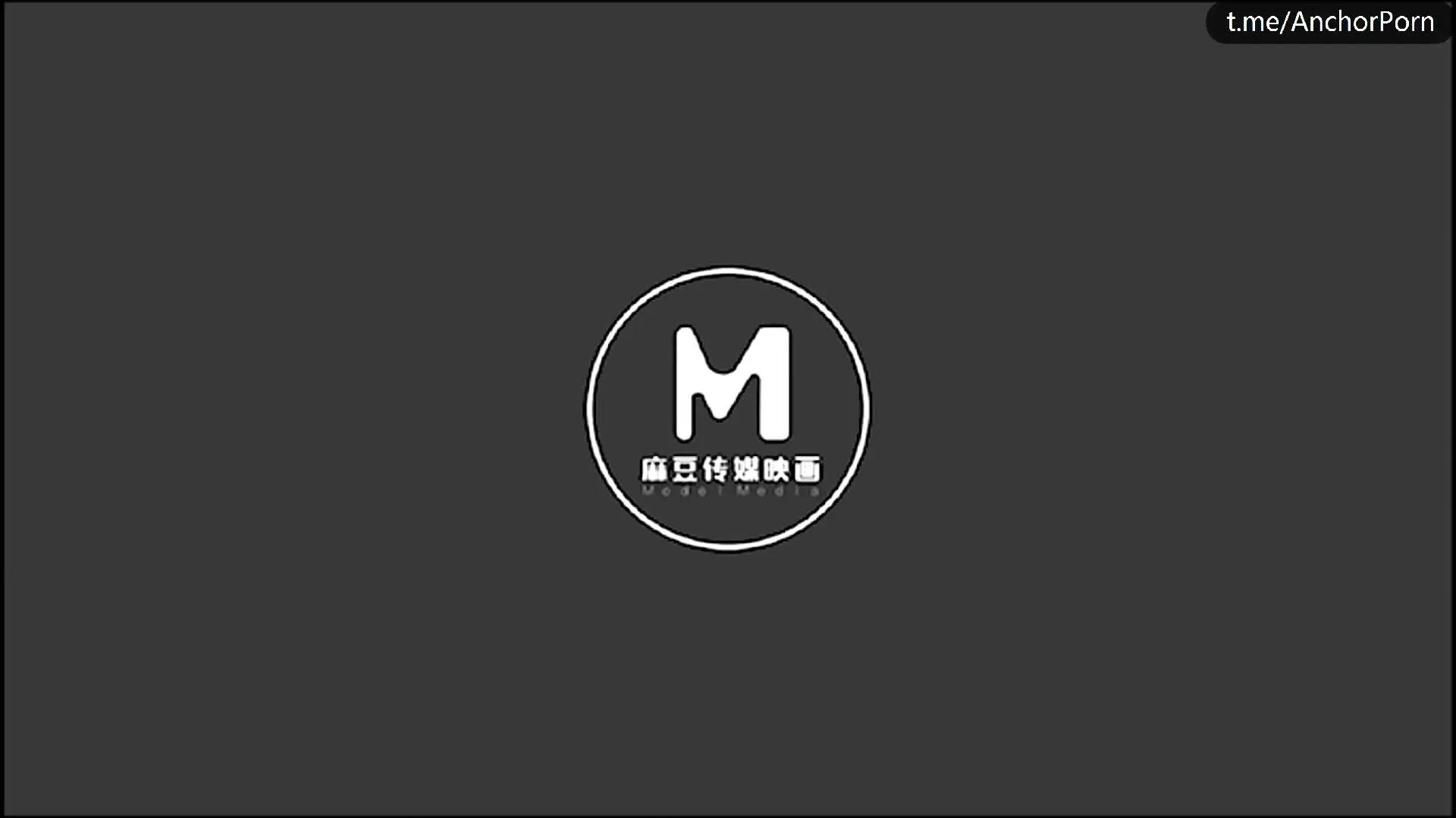 最新流出国产剧情毛片深夜酒吧门前捡尸尾随醉意很浓的火辣性感靓妹到公园睡着扶到车里搞带酒店继续干的尖叫