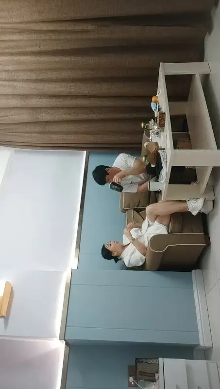 爱情丶故事网聊良家人妻约过来操白色西装御姐无毛扶着大屁股后入