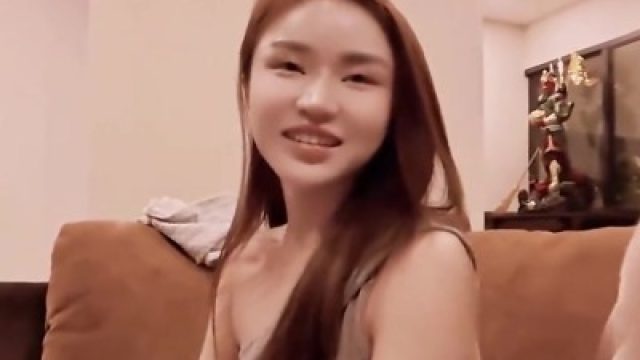 香蕉秀xjx705泰国小嫩妹被骗去酒店开房口交操嫩穴