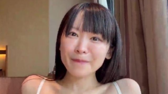 日本少萝挑战巨屌白男小穴撑爆窒息到红温这才是真正的深喉M属性拉满