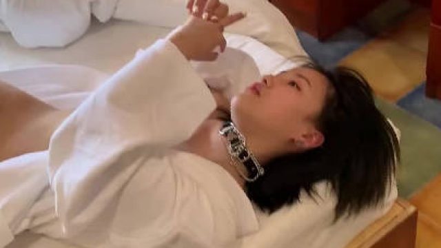 女大反差婊被渣男开房调教-苏苏