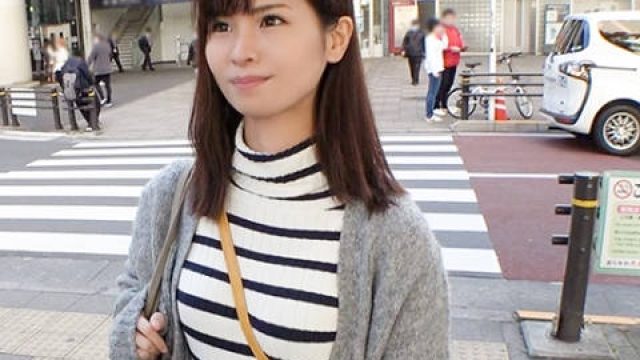 200GANA-2397约炮高挑身材美女隔着衣服就对她进行挑逗