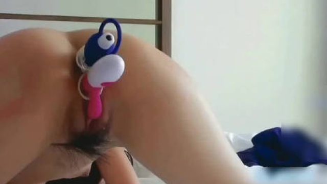 马尾泳衣的18岁大一小嫩妹双插调教-91罗伊