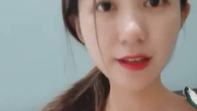 无情颜射风情表姐