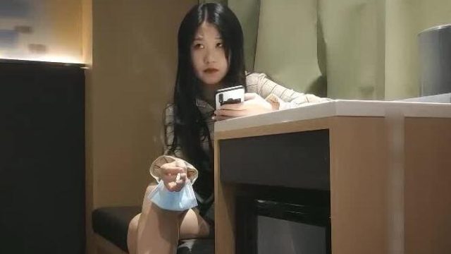 文轩探花04-18美容院兼职少妇