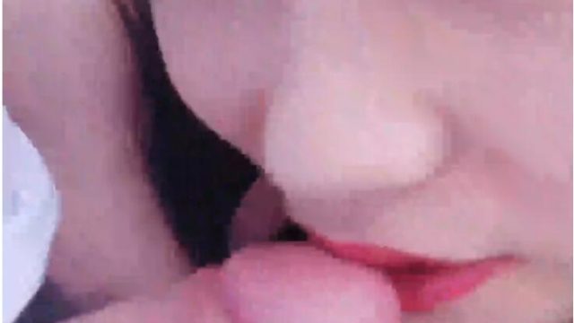 戏精刘婷之野外遇露出男打炮