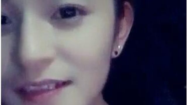 可爱新疆小美女主播与土豪大叔车震直播