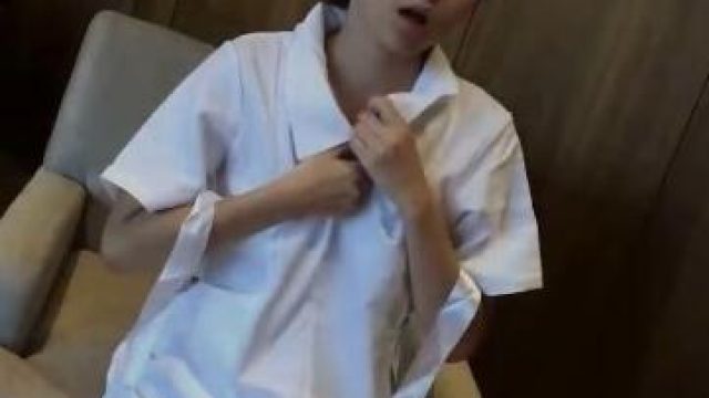 91新哥真会玩整片后入护士装描条辣妹