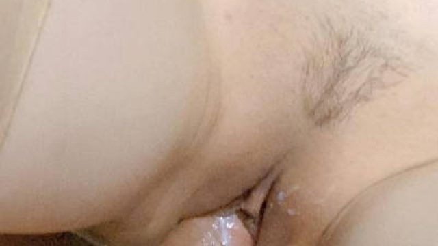 狂操亲妹妹淫水流不停