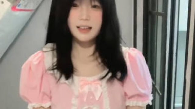同事的亲妹妹被我拿下艺校的班花