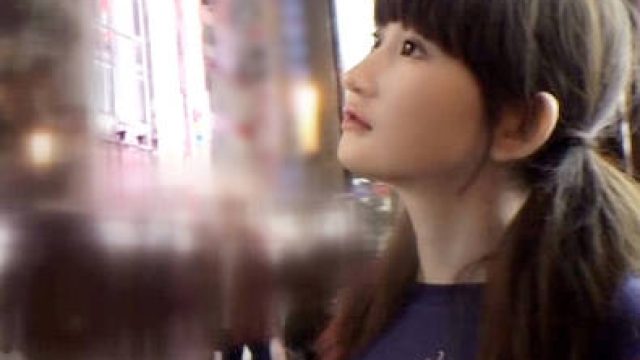 骑兵破解GANA-2204 マジ軟派、初撮。 1421 夜の秋葉原で見つけた子供っぽい女の子(※大人です)にスナップ撮影交渉！街中で1枚撮って、流れでホテルへ連れ込ん