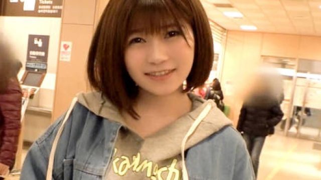 骑兵破解GANA-2233 マジ軟派、初撮。 1448 バスターミナルで実家帰省前の美少女をナンパ！中身当てゲームと称して生ち○ぽを触らせればその大きさにうっとり