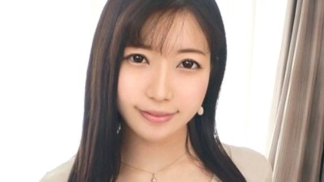 骑兵破解SIRO-4808 【初撮り】【艶感抜群の美尻】【不貞美人妻】スレンダーでありながら美ボディパーツを兼ね備えた美人妻を発掘。騎乗位で美乳を揺らしな