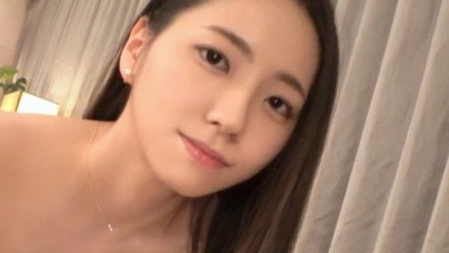 骑兵破解SIRO-4783 【初撮り】【恋愛経験ゼロ】【経験人数はたった1人】ほぼヴァージンに近い奇跡の美乳ピアノ教師を発掘。極度の緊張で堅くなっていた表情