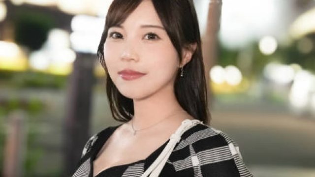骑兵破解GANA-3300 筋肉大好きゆるふわ系人妻【さき 32歳】 言われるがままに優しく包み込むフェラと肉感たまらない適度に熟れた身体の豪快爆撃セックス！！ マジ軟派、