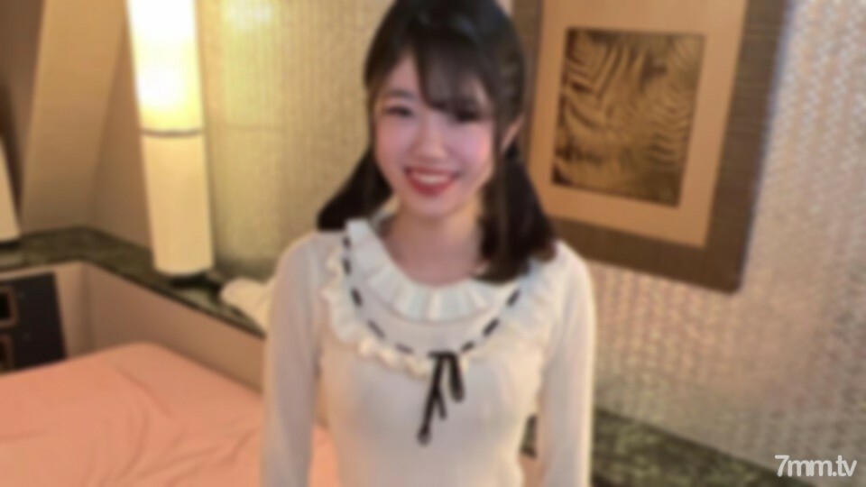 FC2-PPV-2421219 一个18岁的无辜少女。大量肮脏的精子被扔进了一个既没有经验又没有经验的纯阴部。