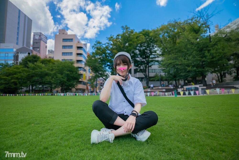 FC2-PPV-2435891 [来自FC2]完整的外观！业余大学生【限定】无性别少女麻里（22）身体是女人，内容是男孩。一个女孩会爱上的酷男孩时尚♀，将插入一个生鸡巴，一个恶魔paco将被阴道射精！ !!那个原本是帅哥的少女，却是女声