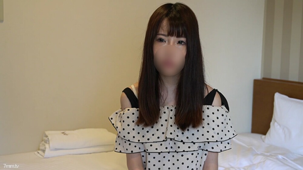 FC2-PPV-2372483 [否] [个人拍摄] Mel 22岁服装店员★ 穿著时髦衣服的苗条美女完全剃光了！鱿鱼两次后是生的！