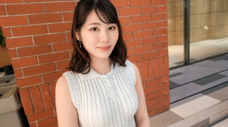 SIRO-5580 「一位美丽的弹珠机店员工不满足于自慰，所以她来找我们！她白皙的肌肤和丰满的臀部会让你欲火焚身！她忍不住高潮，惊呼：‘感觉太棒了！’」 MGS Video（Prestige Group）成人视频流媒体网站