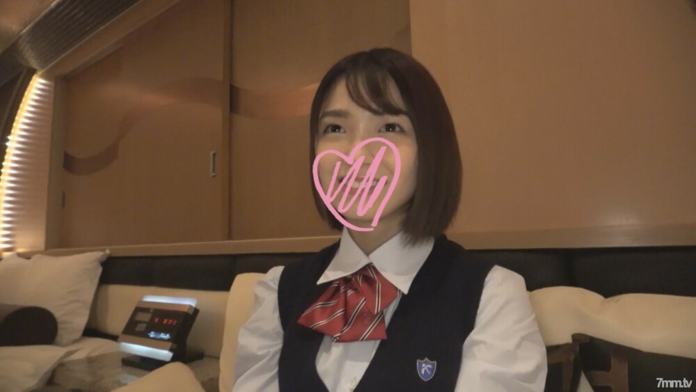 FC2-PPV-2522498 美少女J系与老人的自私性爱！同学对温柔女友的向往，是个轻飘飘的女人，很容易被金权摔倒~