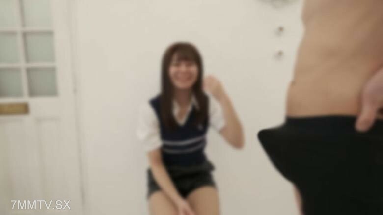 FC2-PPV-4508665 大量的Yodare乳液被吹散吞咽到达后方**象毛型美容美化器的喉咙。我可以想像一头白发。