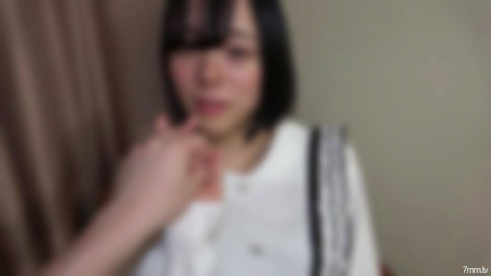 FC2-PPV-2611091 4 月，与活跃的二年级学生 Mei-chan 在酒店约会。再次享受成长中的稚嫩苗条的身体。大量的阴道射精被制作成太漂亮的身体，无法成为成年人。