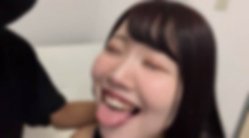 FC2-PPV-4566349 [未经审查] H 杯长黑发淫荡大乳房和口水性！