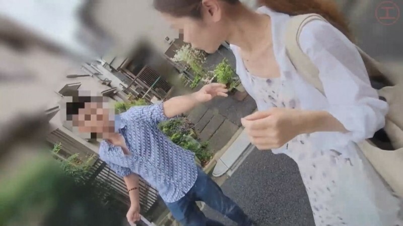 FC2-PPV-4575900 【个人】前腿细的餐馆老板破产陷入债务地狱，虽然瘦了却无情还中出。